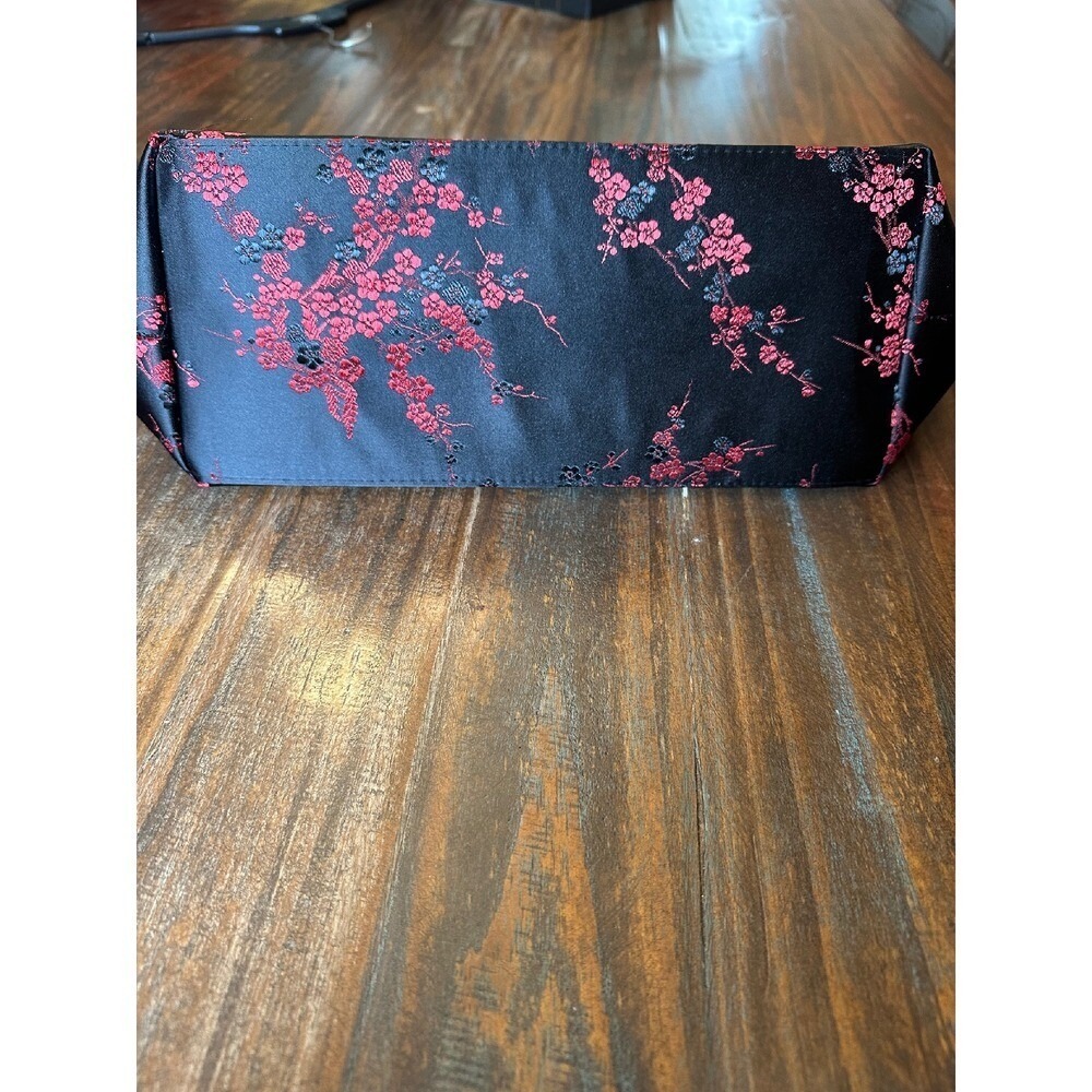 Asian Floral Purse Bamboo Handle Sachtel Red & Black by Yans NY with Accessories - Picture 6 of 15